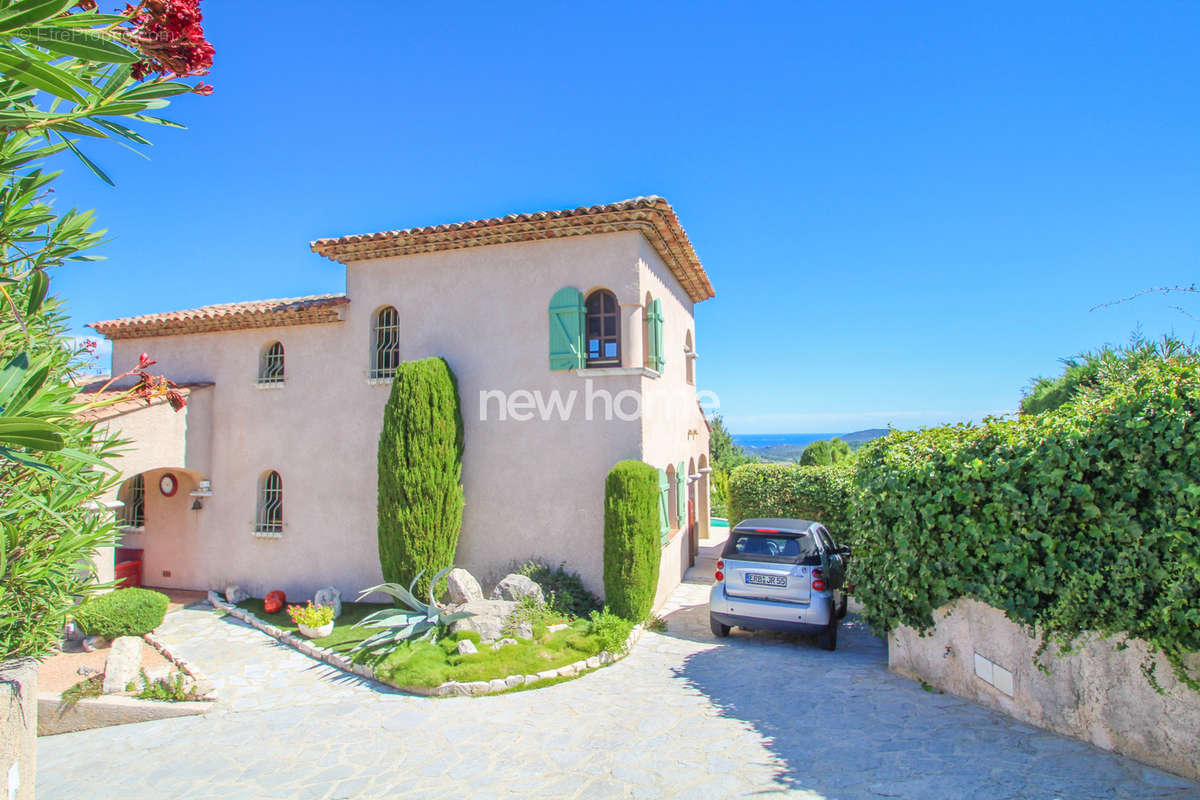 Maison à LES ADRETS-DE-L&#039;ESTEREL