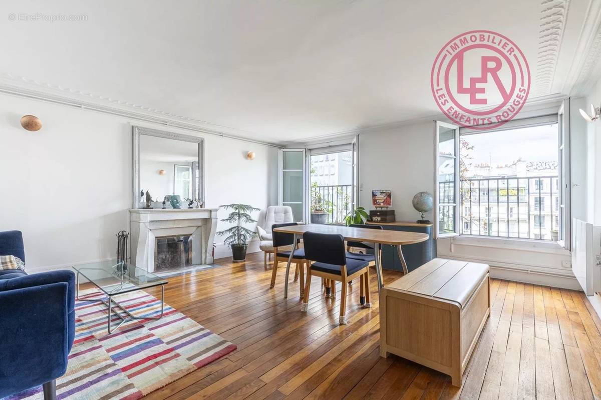 Appartement à PARIS-3E