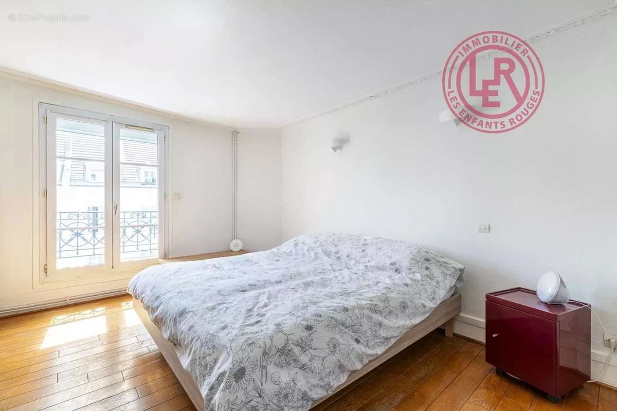 Appartement à PARIS-3E