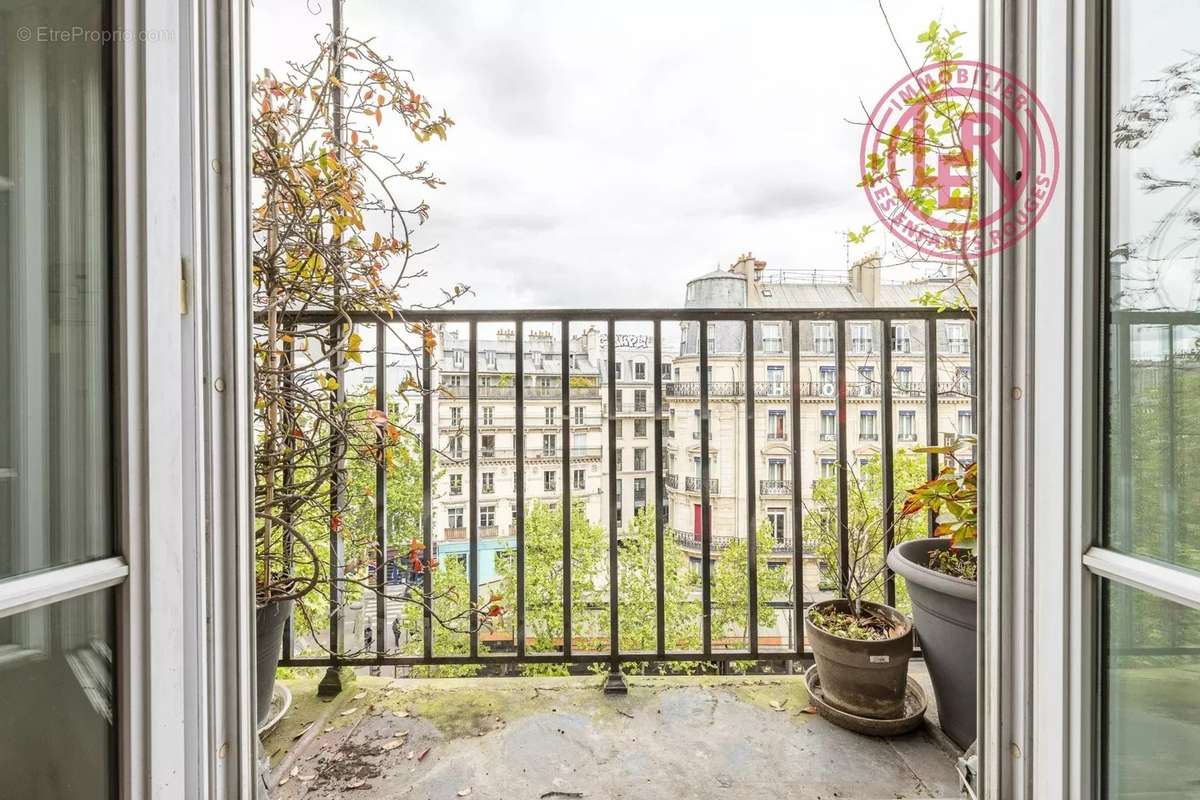 Appartement à PARIS-3E