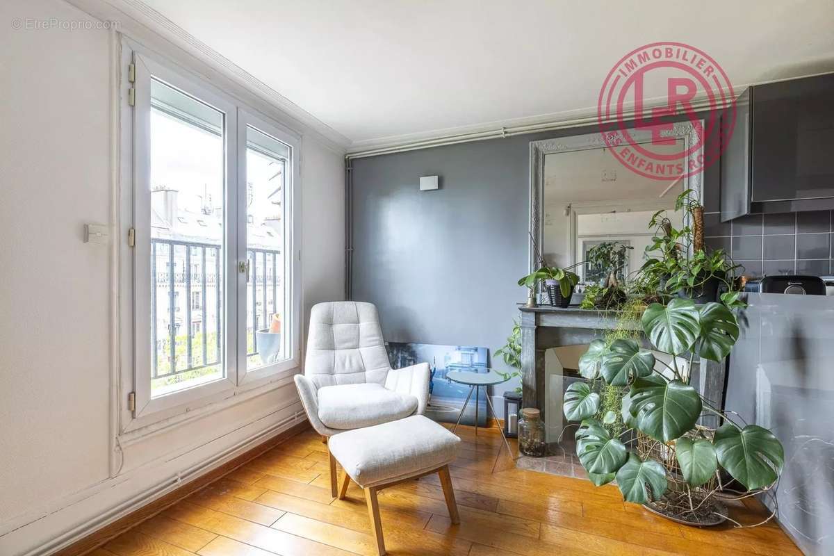 Appartement à PARIS-3E