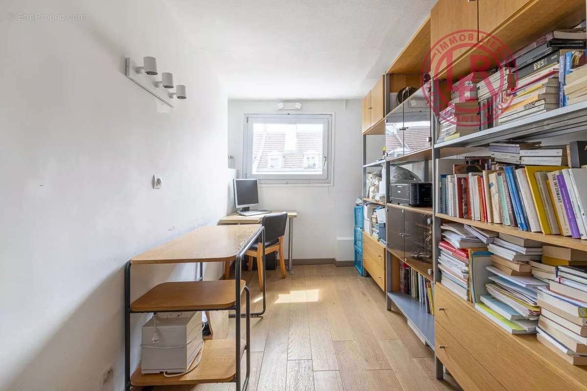 Appartement à PARIS-3E