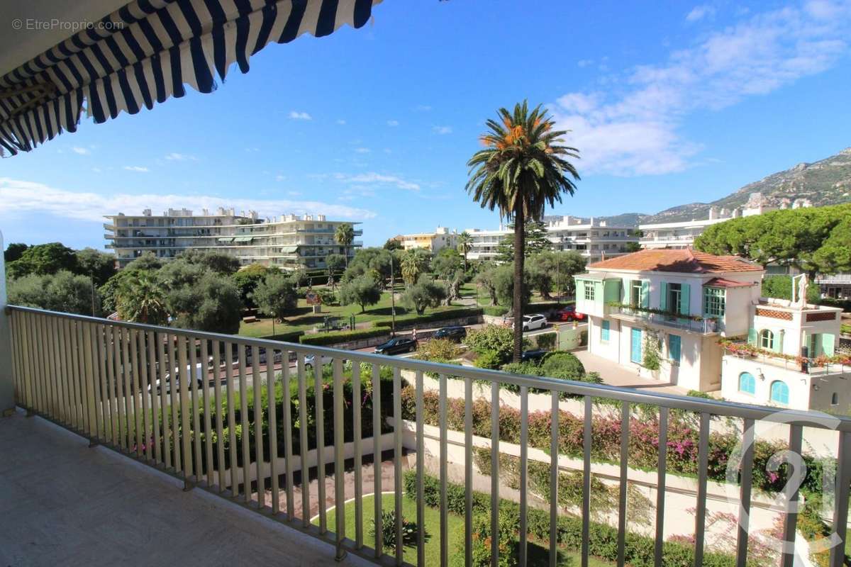 Appartement à ROQUEBRUNE-CAP-MARTIN