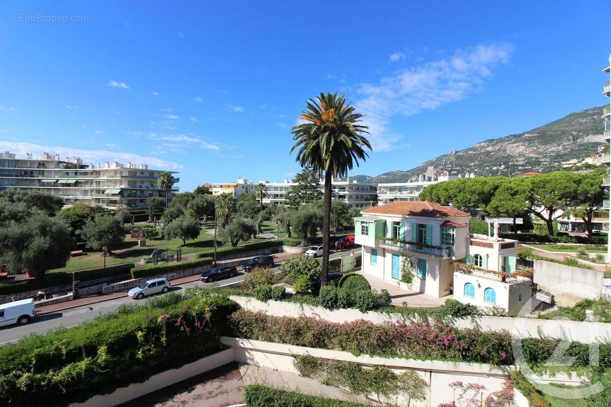 Appartement à ROQUEBRUNE-CAP-MARTIN