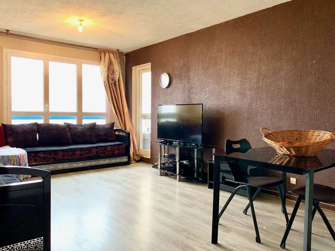 Appartement à BOISSY-SAINT-LEGER