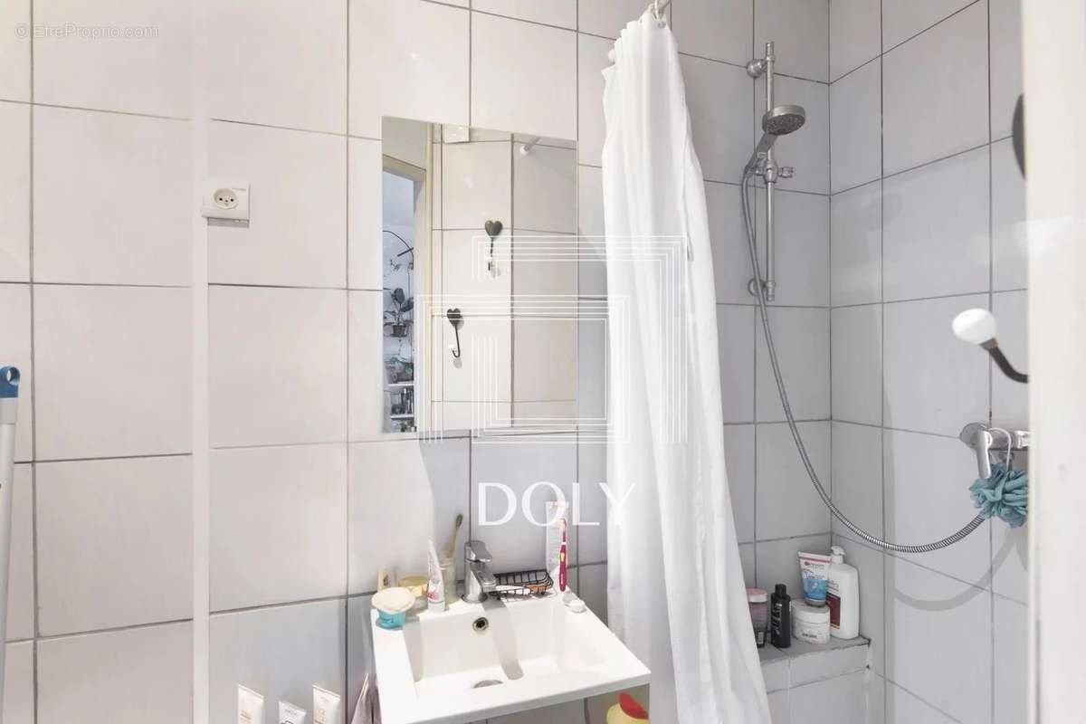 Appartement à PARIS-10E