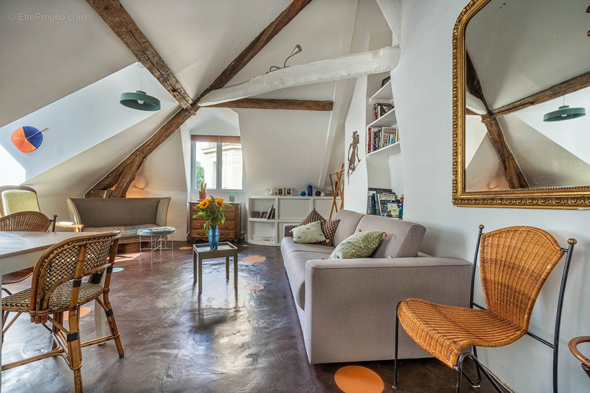 Appartement à PARIS-11E