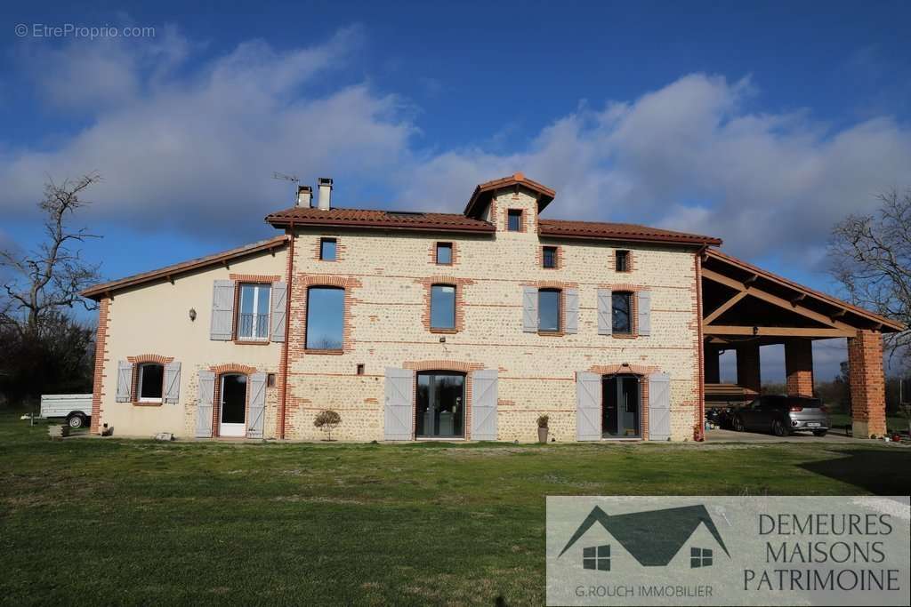 Maison à SAVERDUN