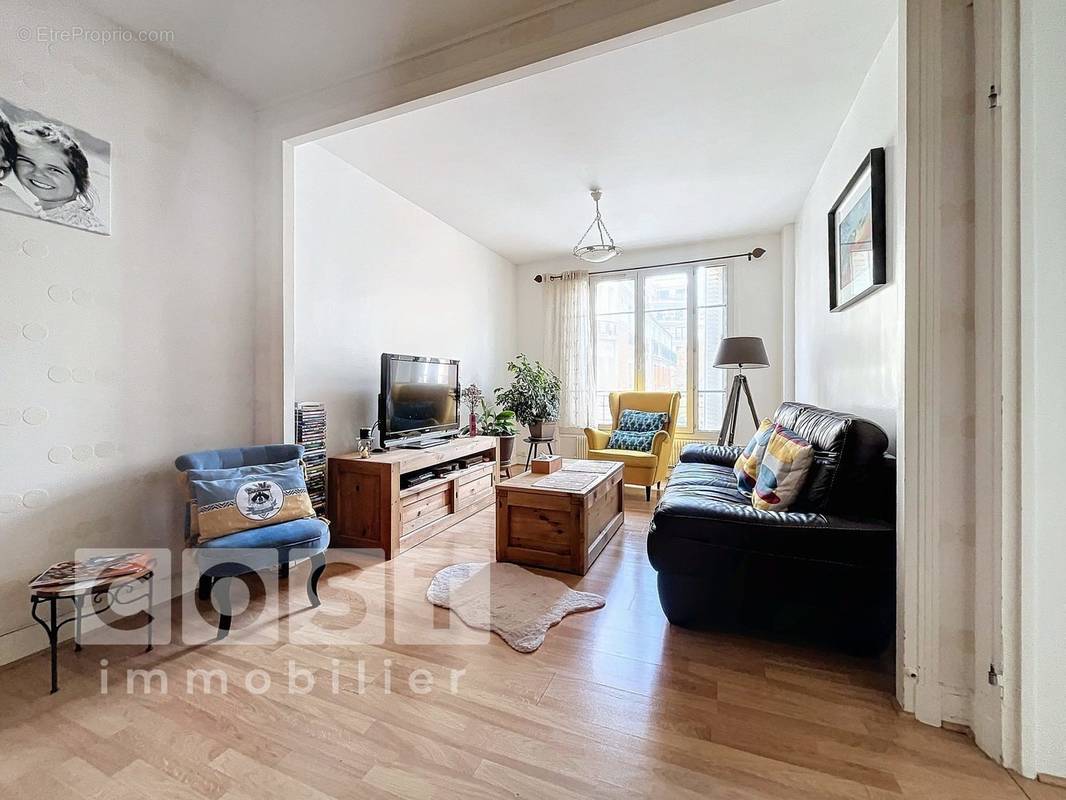 Appartement à ASNIERES-SUR-SEINE