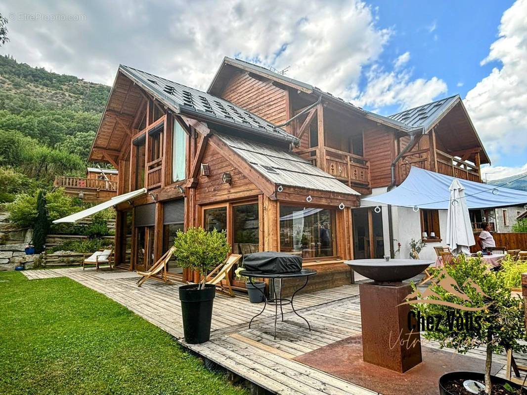 Maison à PUY-SAINT-PIERRE