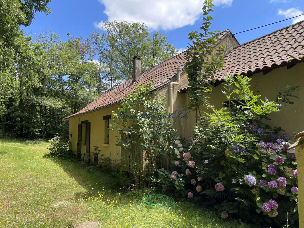 Maison à SAINTE-FOY-DE-LONGAS