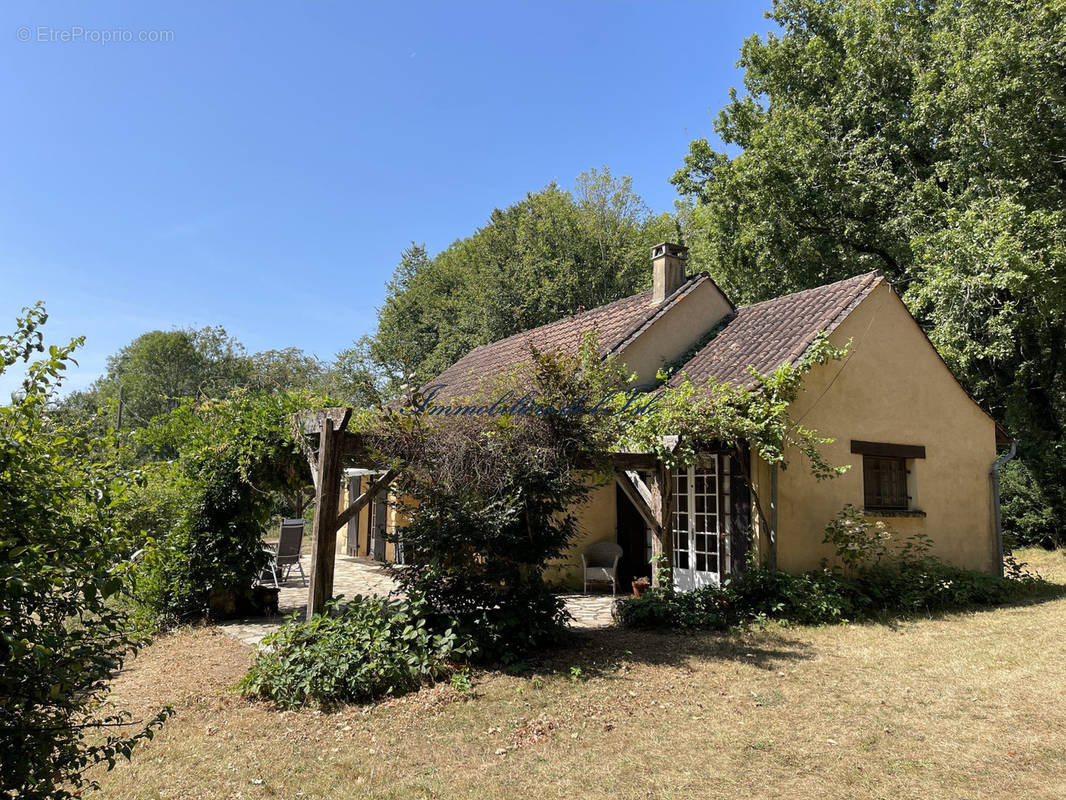 Maison à SAINTE-FOY-DE-LONGAS