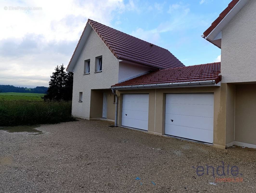 Maison à LE RUSSEY