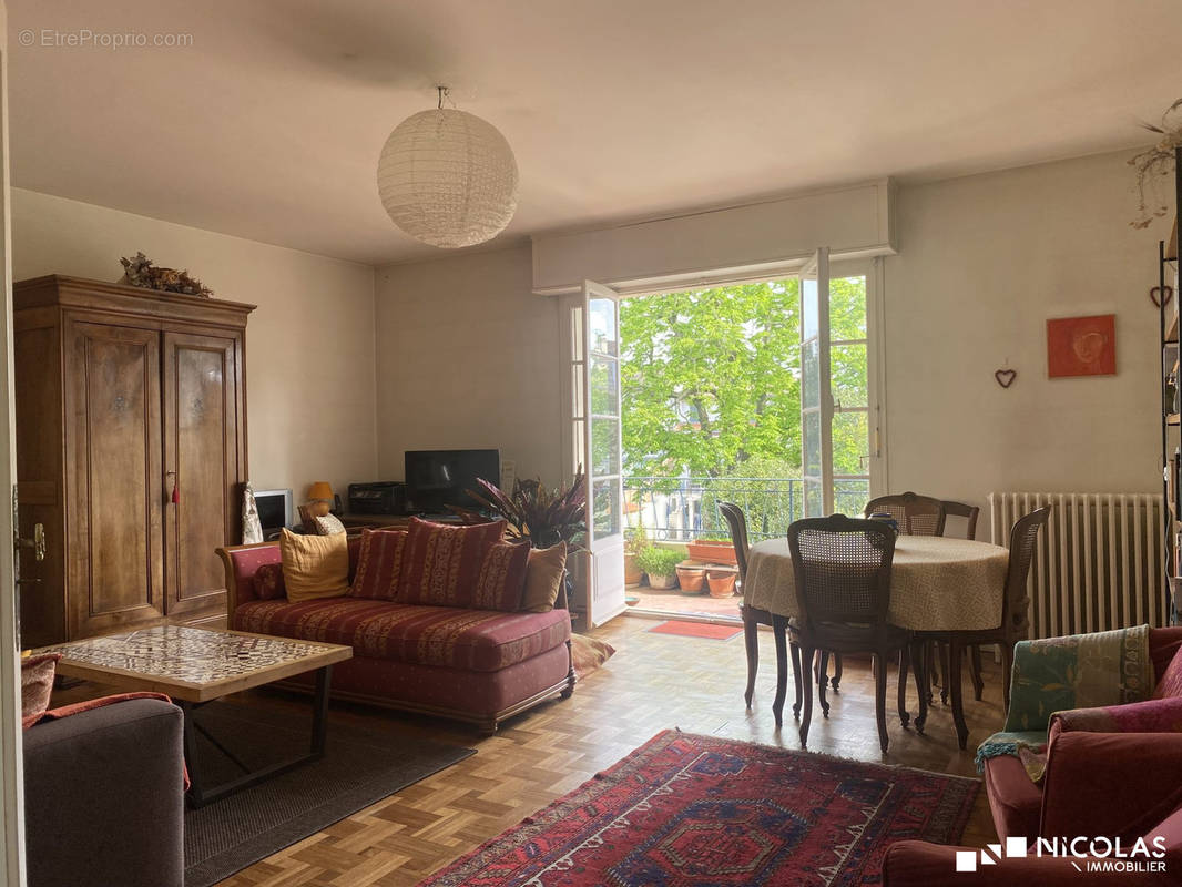 Appartement à BORDEAUX