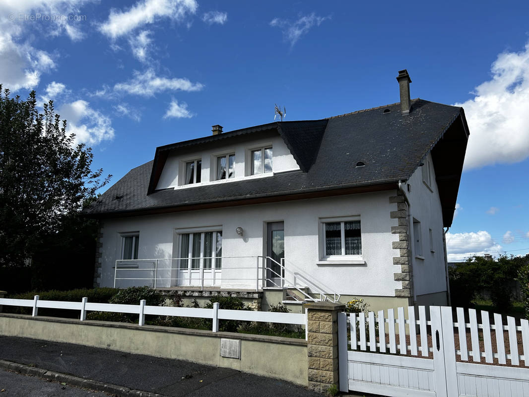 Maison à GRANDVILLIERS