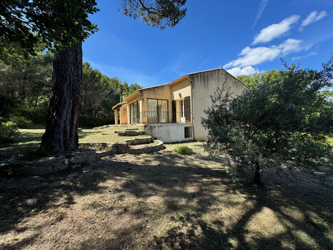 Maison à VAISON-LA-ROMAINE