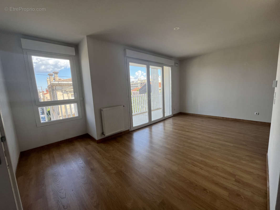 Appartement à BORDEAUX