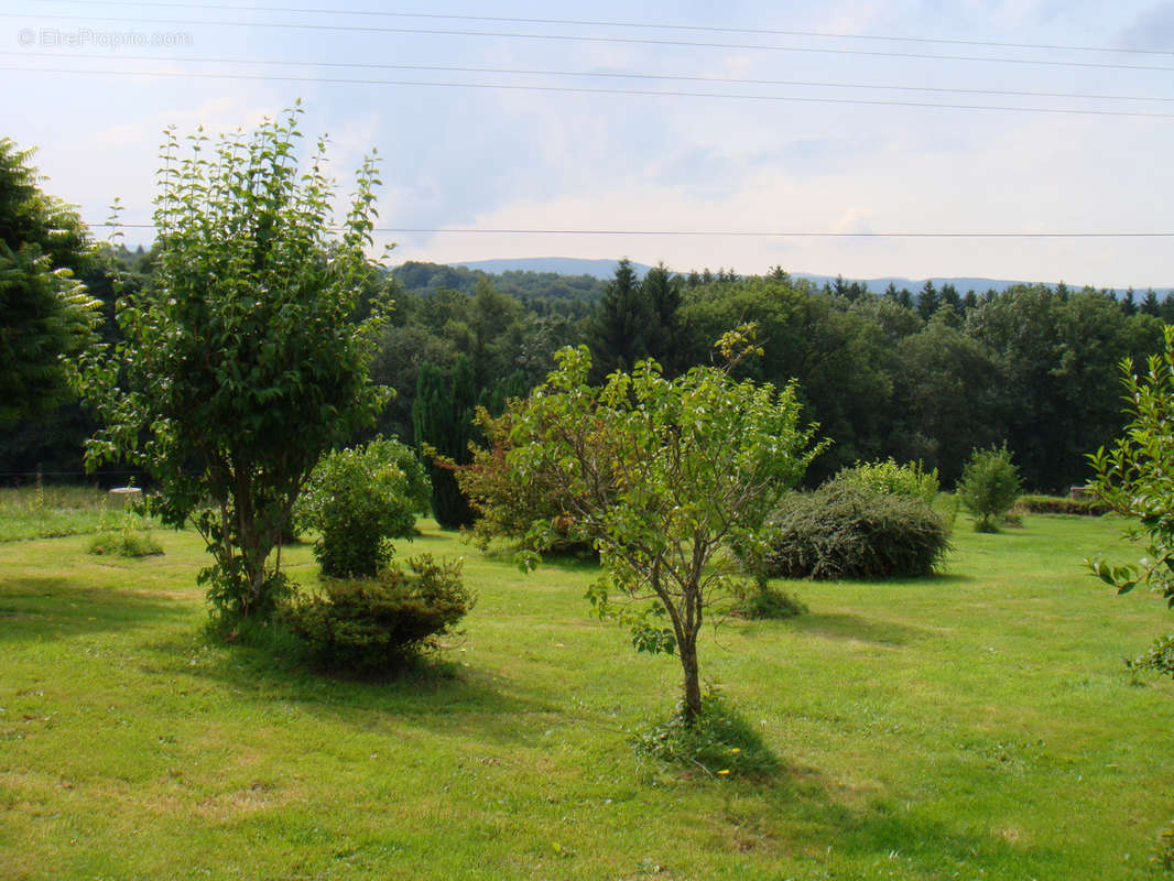 Maison à ESMOULIERES