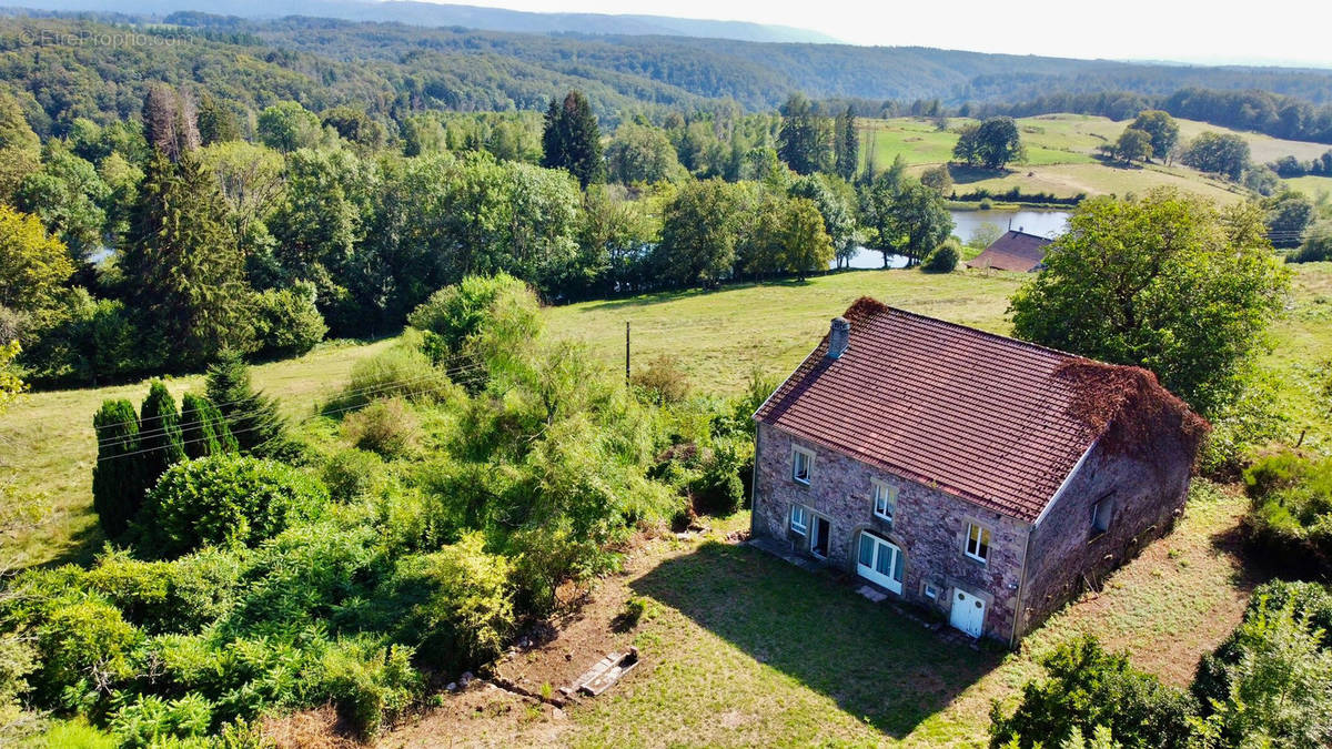 Maison à ESMOULIERES