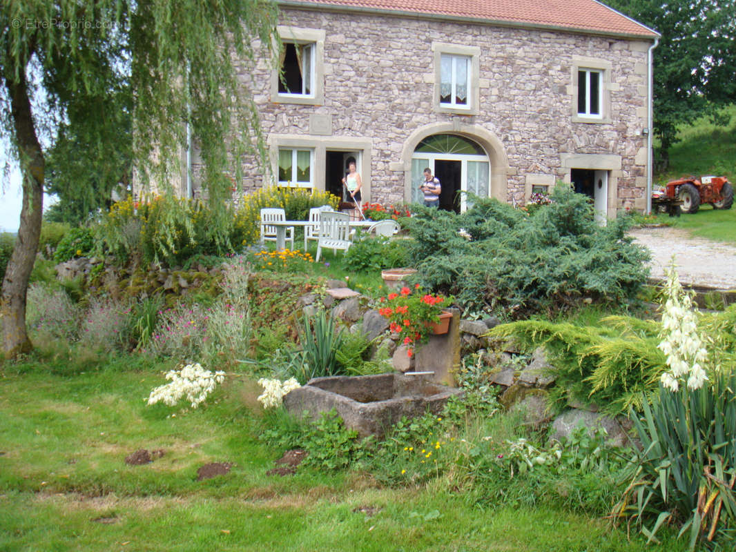 Maison à ESMOULIERES