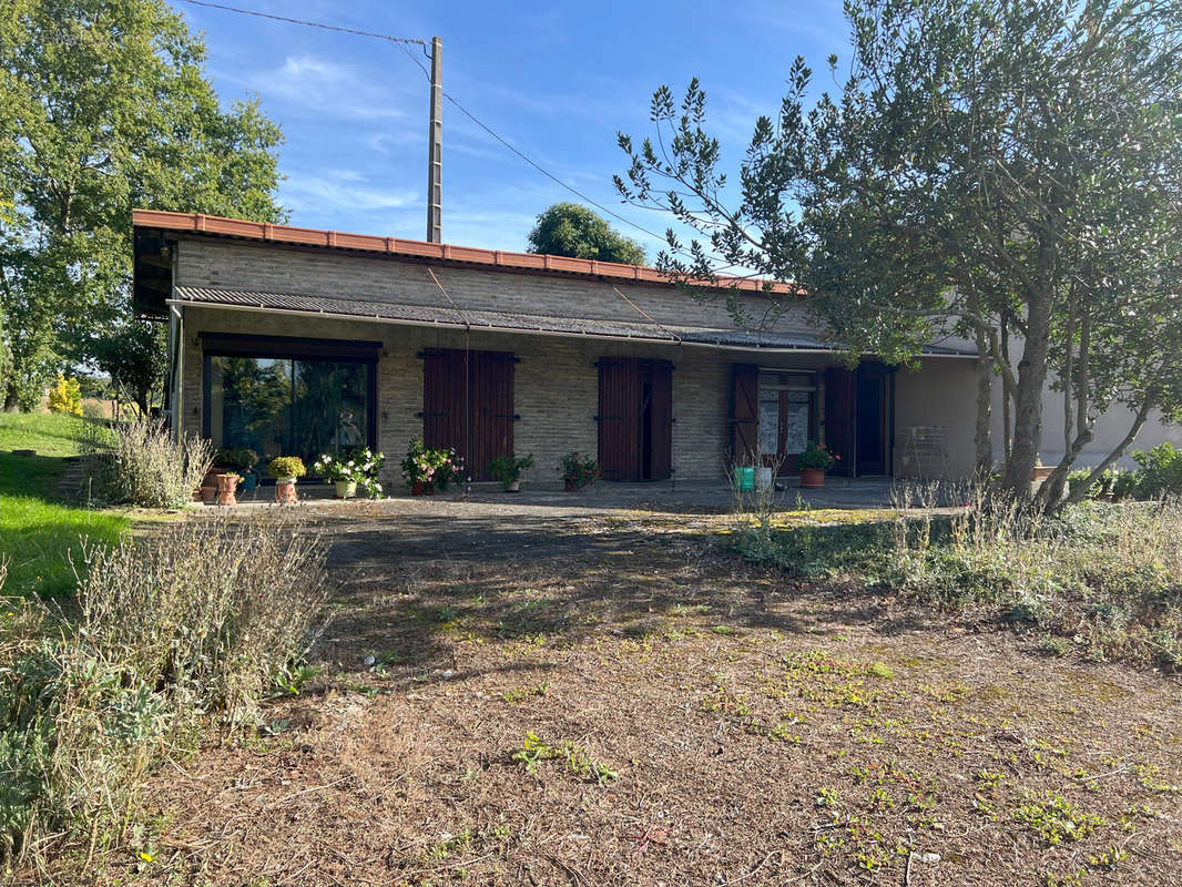 Maison à L&#039;ISLE-EN-DODON