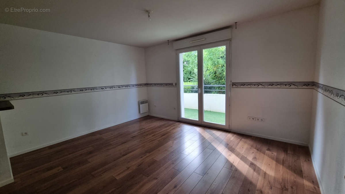 Appartement à PLOUBEZRE