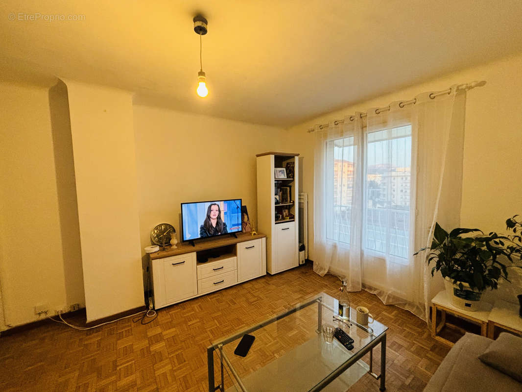 Appartement à MARSEILLE-10E