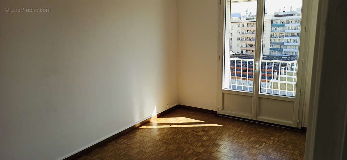 Appartement à MARSEILLE-10E