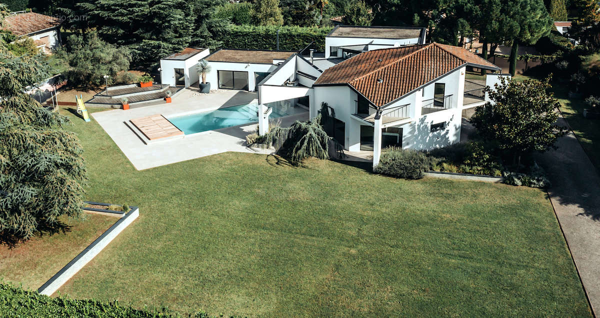 Maison à SAINT-CYR-AU-MONT-D&#039;OR