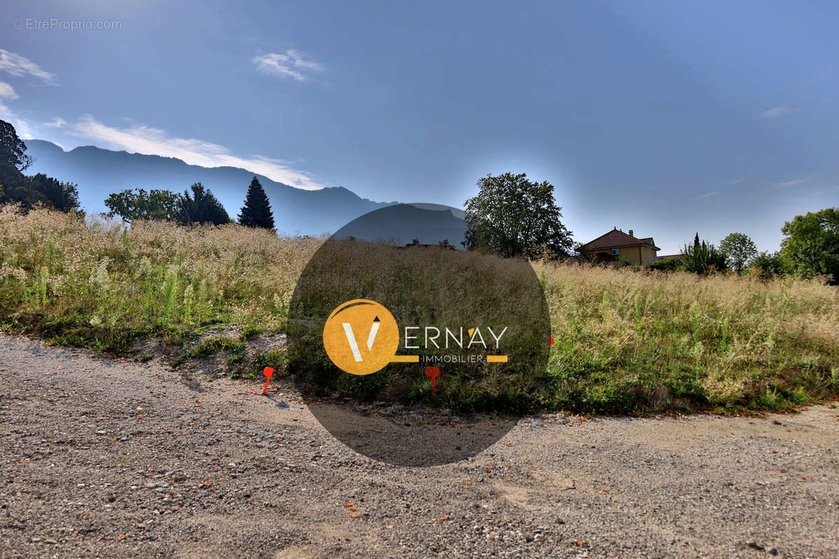 Terrain à AIX-LES-BAINS