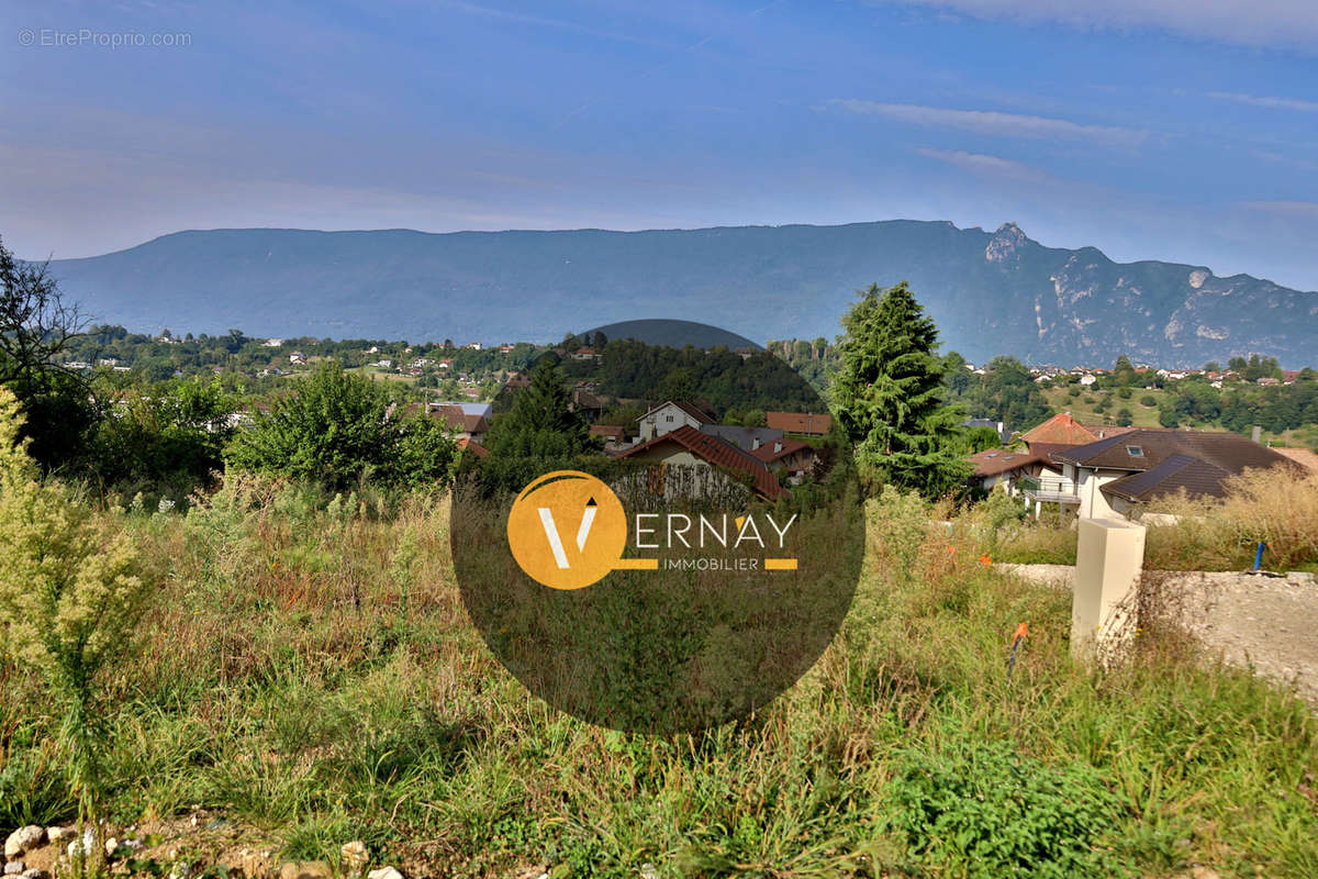 Terrain à AIX-LES-BAINS