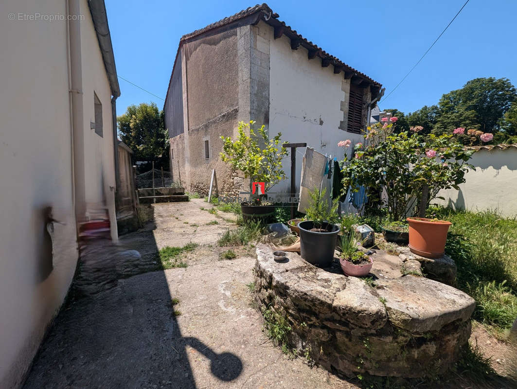 Maison à BLAYE