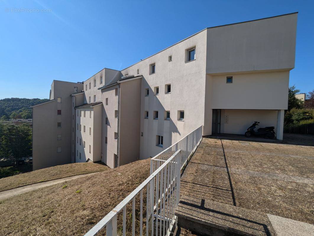 Appartement à VILLEFONTAINE