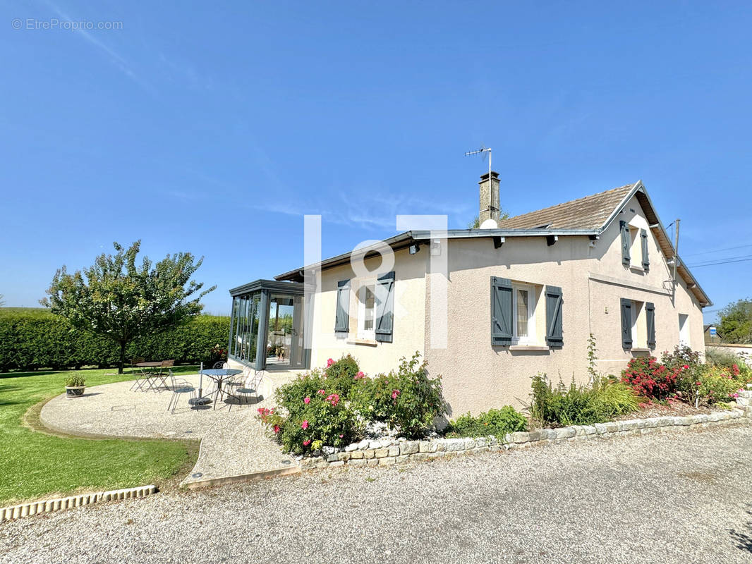 Maison à SAINT-JACQUES-SUR-DARNETAL