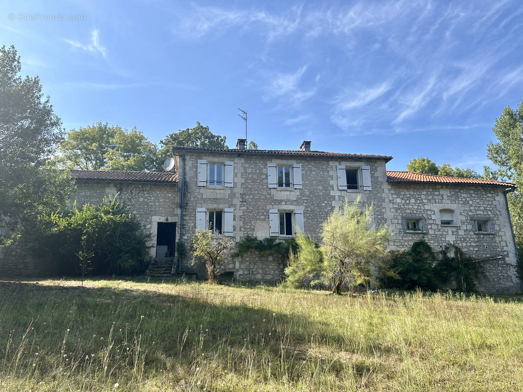 Maison à CORNILLE