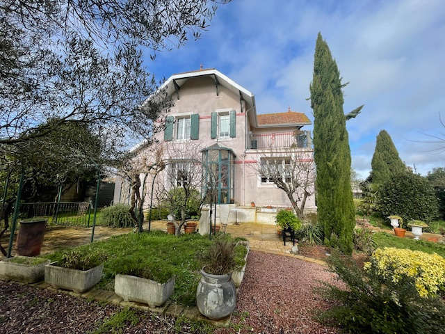 Maison à TONNAY-CHARENTE