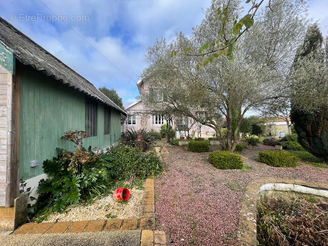 Maison à TONNAY-CHARENTE