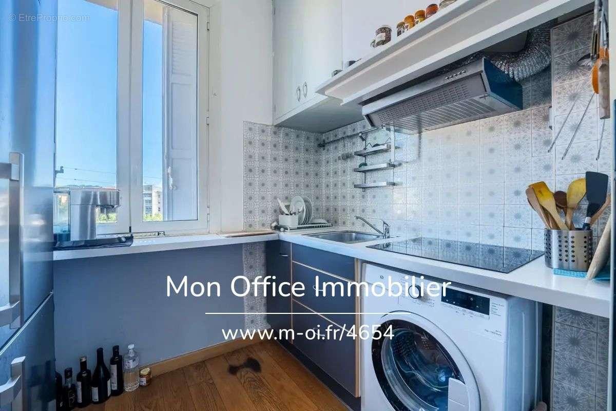 Appartement à MARSEILLE-4E