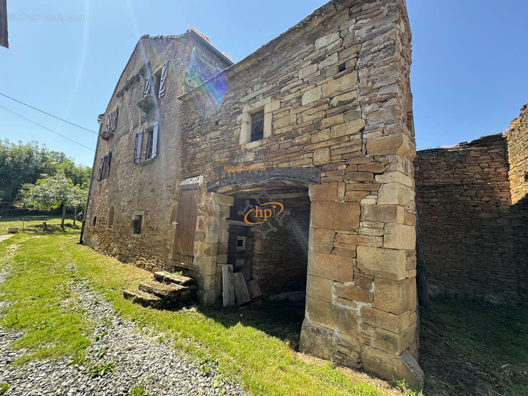 Maison à COUPIAC