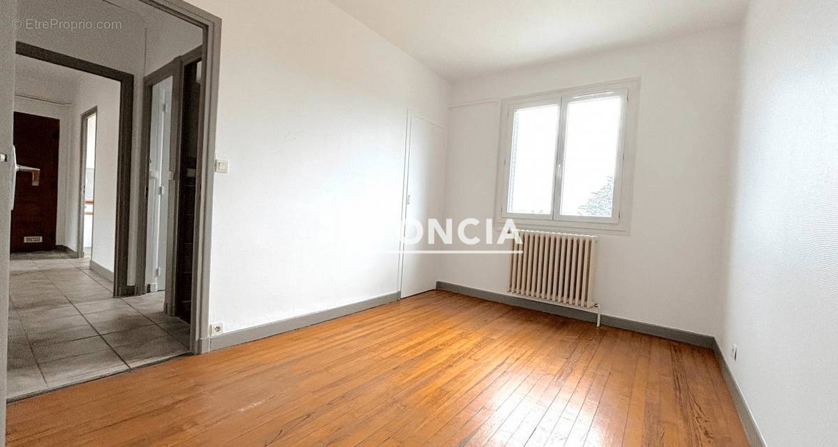 Appartement à ROMANS-SUR-ISERE