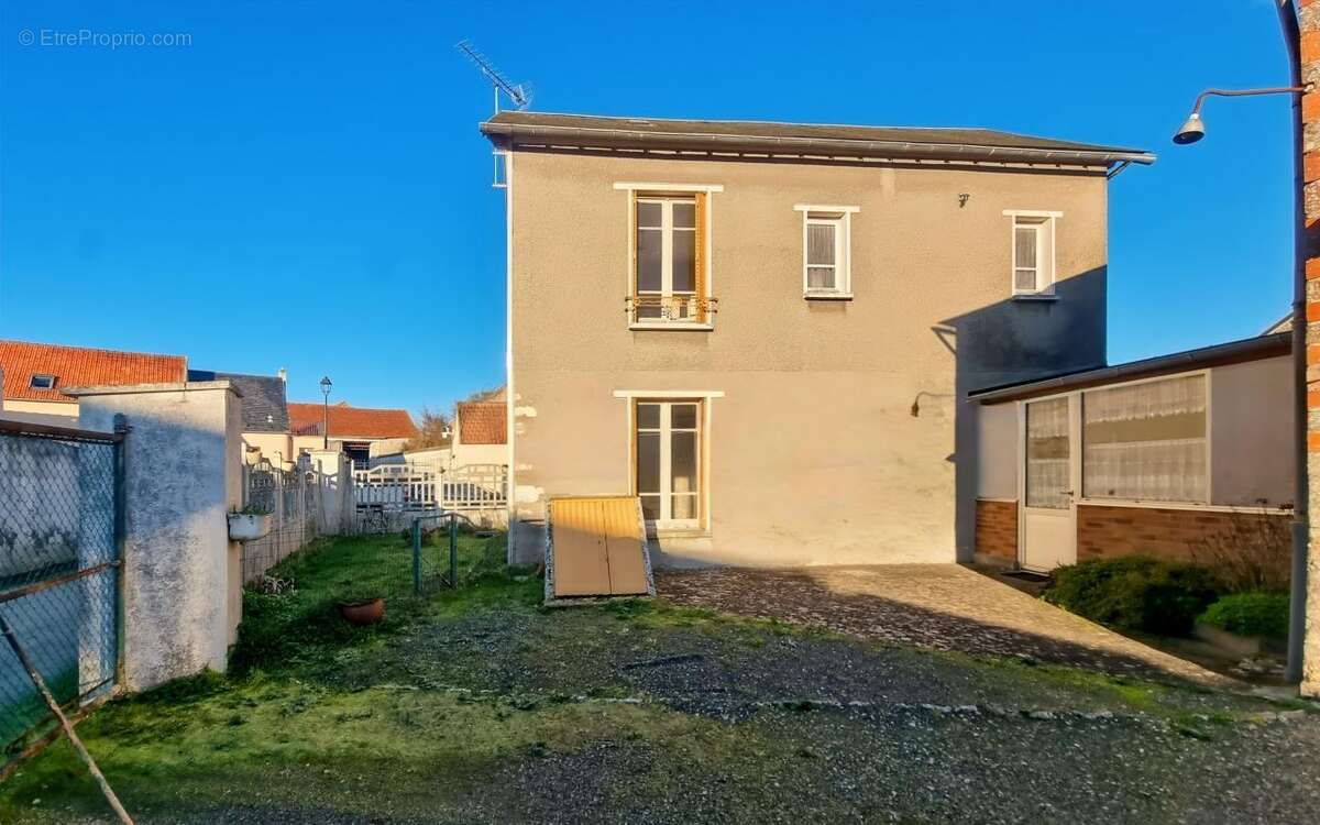 Maison à ROUVRAY-SAINT-DENIS