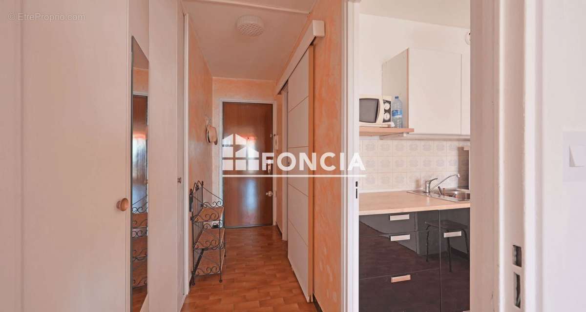 Appartement à MAUGUIO