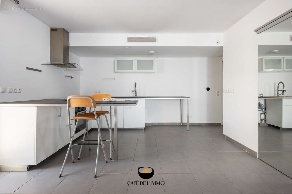 Appartement à MARSEILLE-8E