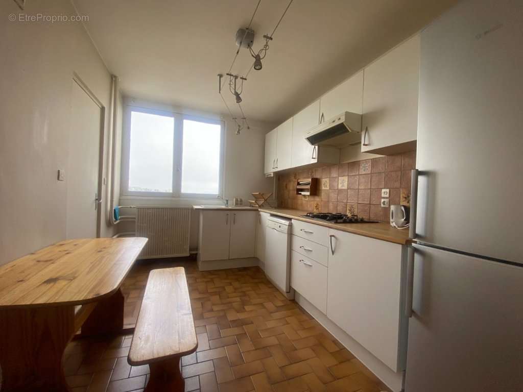 Appartement à SAINT-ETIENNE