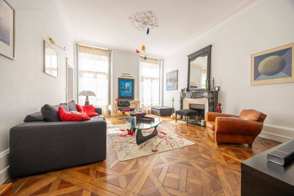 Appartement à NANTES