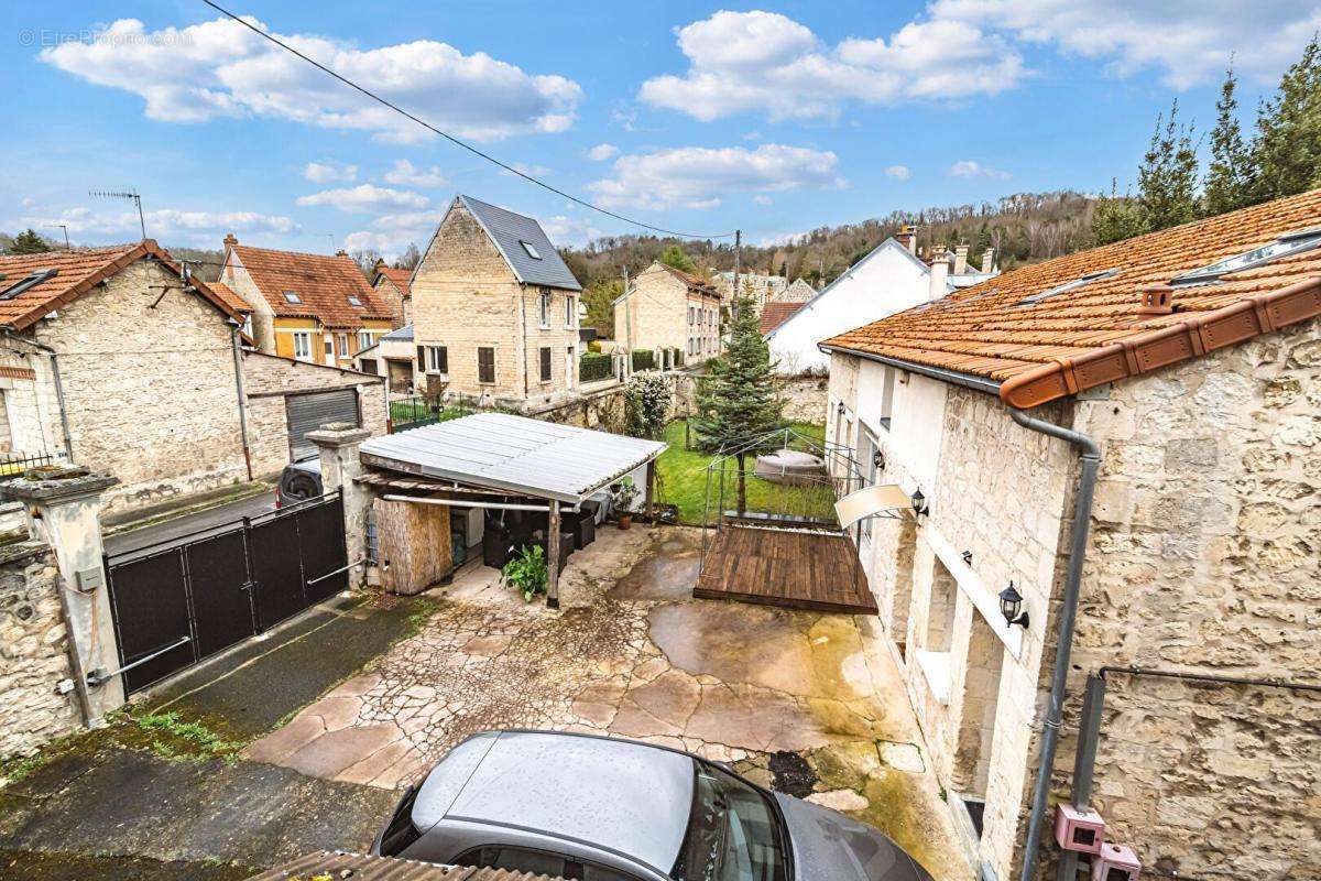 Appartement à VAILLY-SUR-AISNE