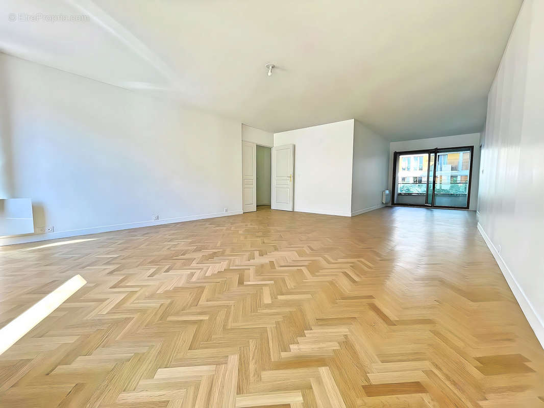 Appartement à PARIS-20E