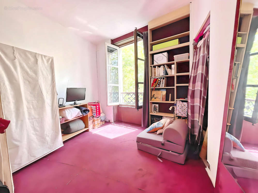 Appartement à PARIS-11E