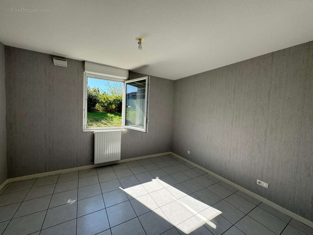 Appartement à BOURGOIN-JALLIEU