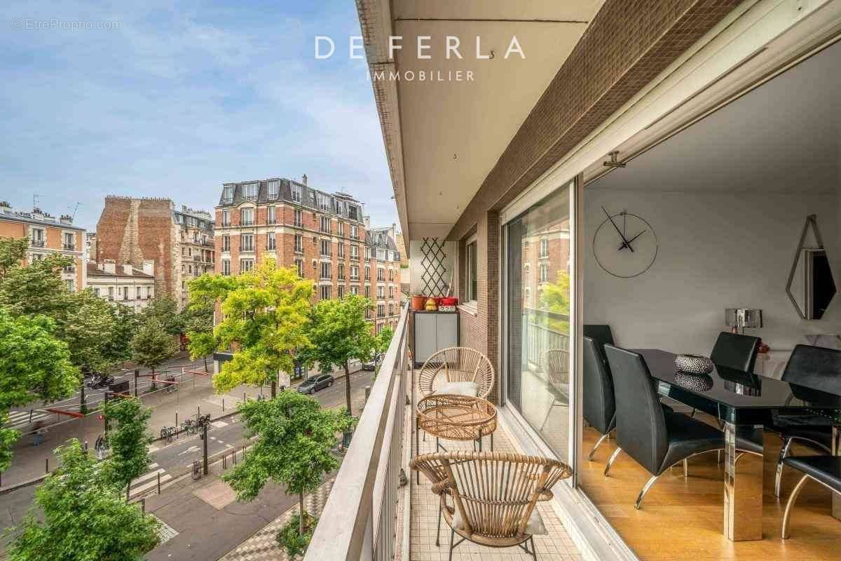 Appartement à PARIS-15E